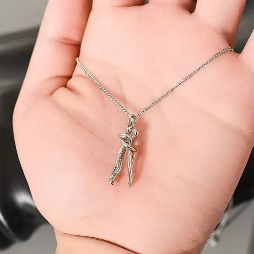 Collar Abrazo Eterno – Un símbolo que une corazones