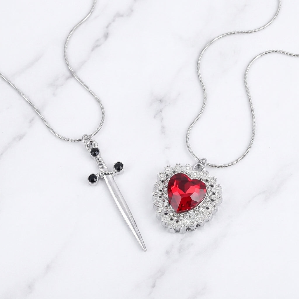 Collar de Pareja Corazón con Espada Daga - 2 Collares + Caja de Regalo